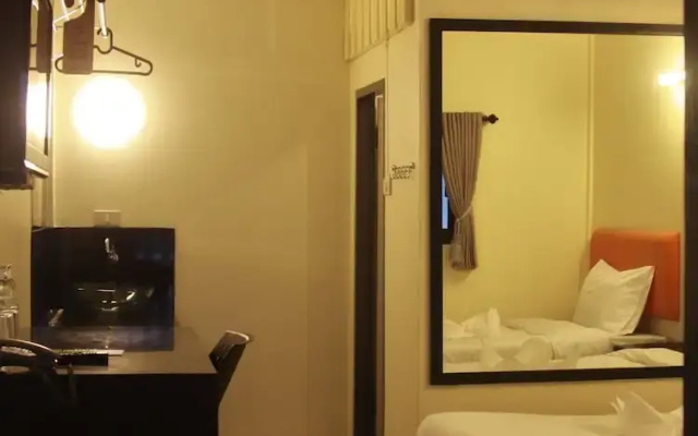 Ngeeb Bed & Breakfast