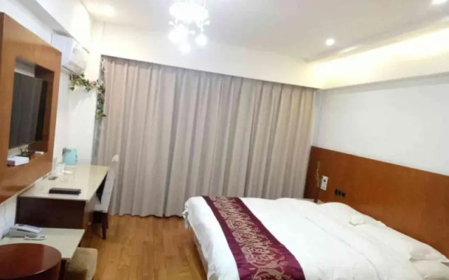 GreenTree Inn Ziyang Lezhi Government Tianchi Town Express Hotel