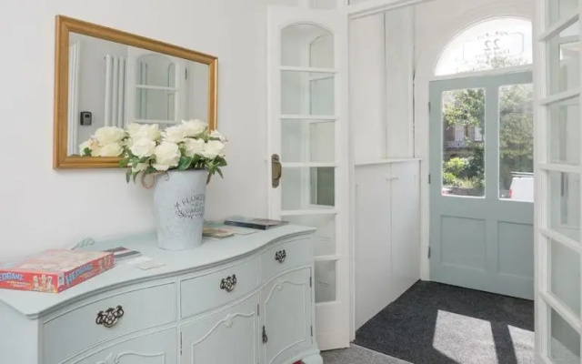 Sea Nest Apartment by Seaside Llandudno