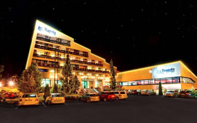 Kontakt Wellness Hotel вид на фасад