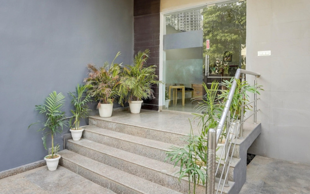 Townhouse Sector 53 Golf Course