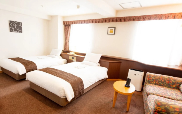 Toyo Hotel