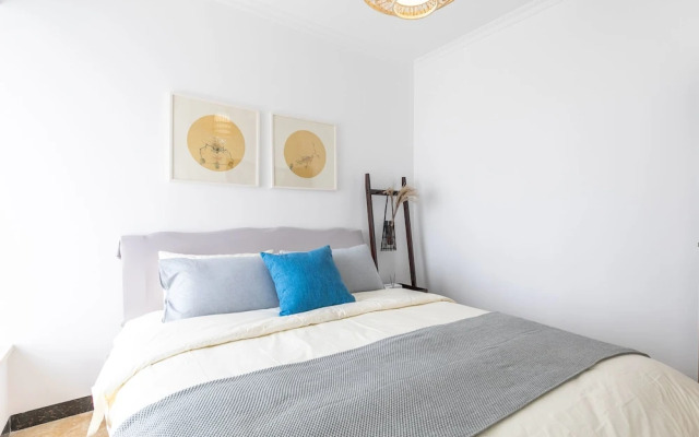 Locals Boutique Apartment Huafa Plaza 23