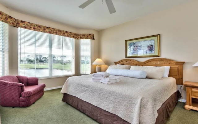 Solterra Vacation Rental: Luxury 3-BR Condo with Lake & Golf Views. Access to Luxury Pool, Hot Tub, and Golf Courses at Lely Resort. Close to Naples Beaches, 5th Avenue S, and Marco Island