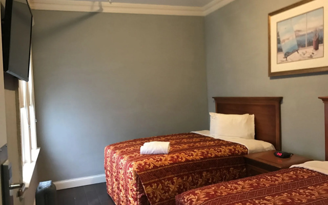 Warfield Hotel