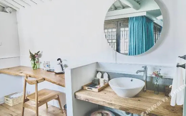 Guangyingshu Hostel