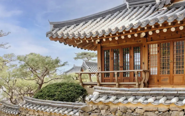 Chosun Royal Family Hotel