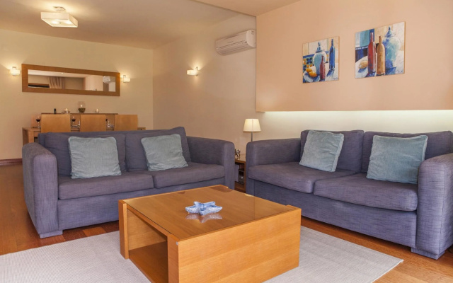 B27 - Luzbay 2 Bed Apartment