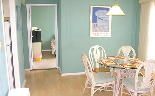 Gullway Villas 2628 202A 2 Br condo by RedAwning