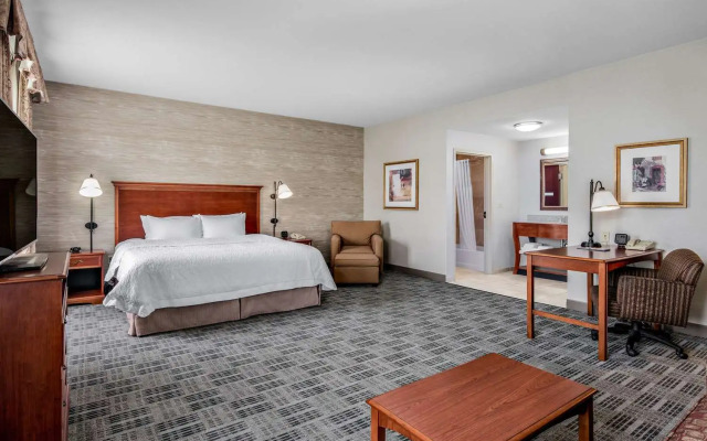 Hampton Inn & Suites Grove City