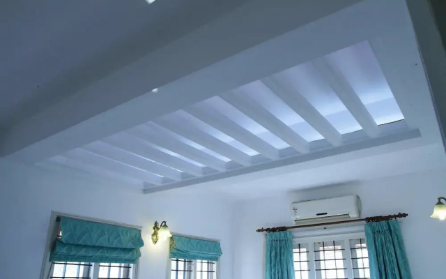 Fort Beach Service Apartment