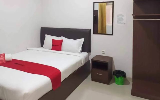 RedDoorz near Universitas Widyagama Malang 2
