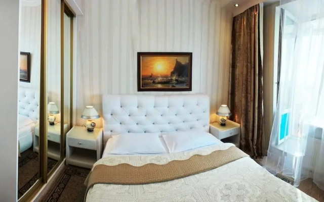 Komendantsky Apartment