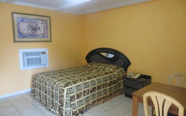 Travel Inn & Suites