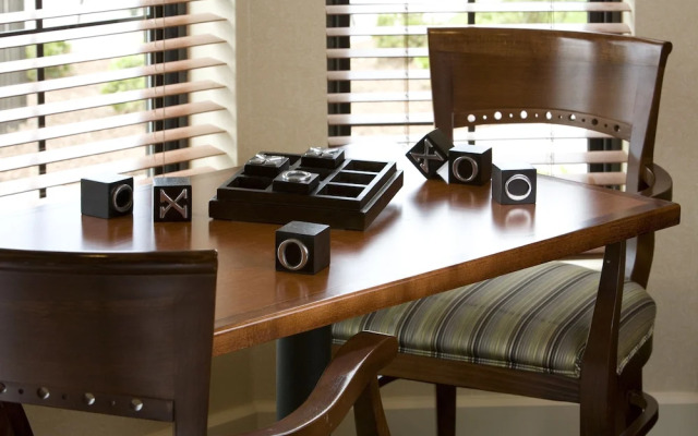 Staybridge Suites Savannah Airport