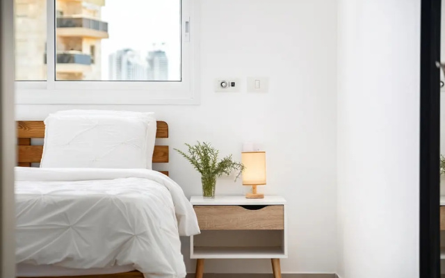 MAMAD - Sea Breeze Netanya Retreat by Sea N Rent