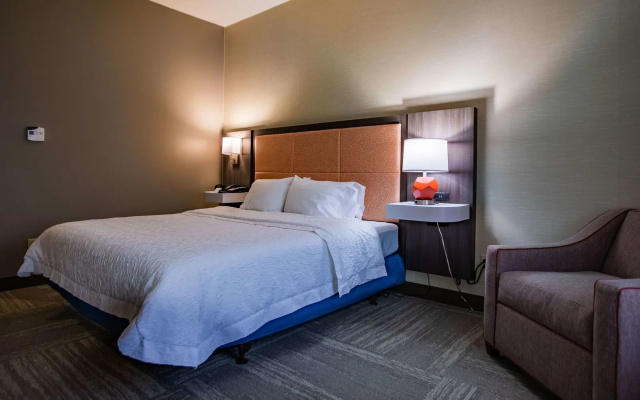 Hampton Inn Hadley-Amherst Area