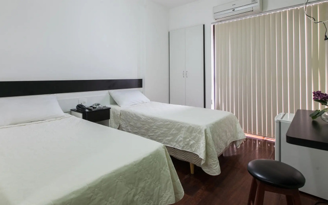 Hotel Minas Tower Leopoldina by Samba