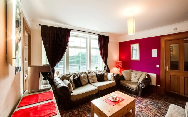 OYO Braeriach Hotel, Highlands Scotland