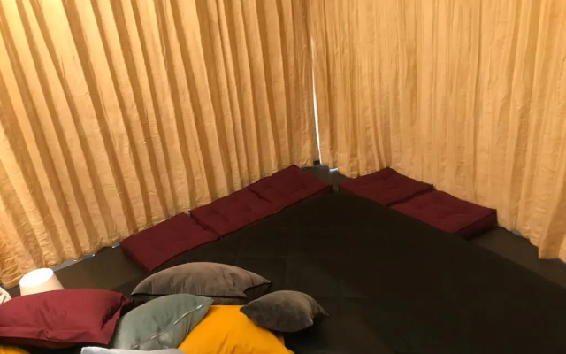 Studio 17