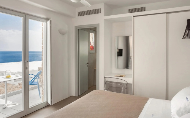 Artemis 7BD Minimal Villa Private Pool Jacuzzi
