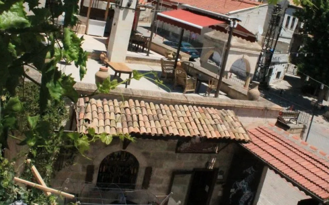 Tokmak Konuk Evi