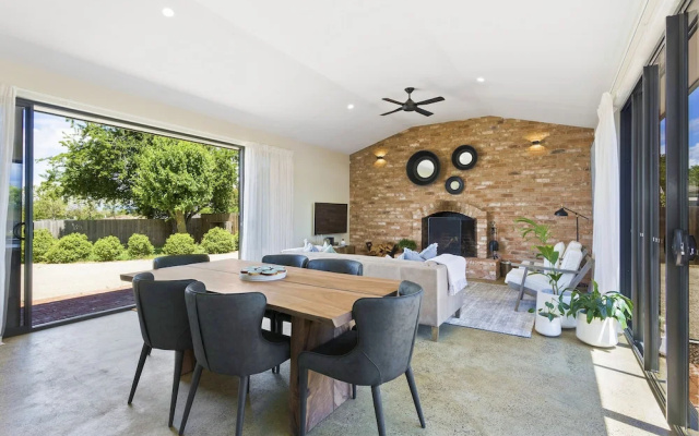 Embracing Evandale