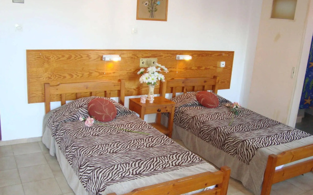 Arkadi Apartments