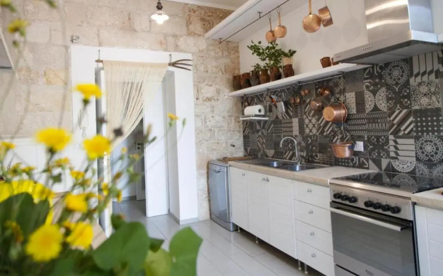 Villa Angela Luxury Country Suites