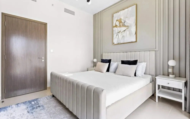 Silkhaus Premium Pad in Burj Royale Elegant