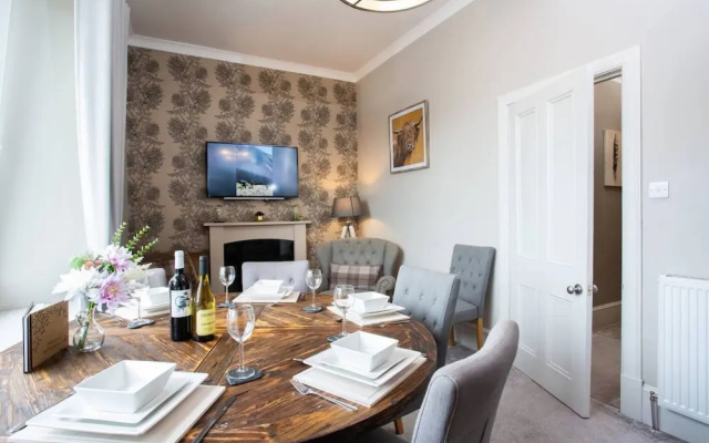 Luxury Apartment Near the Beach in Nairn, Scotland