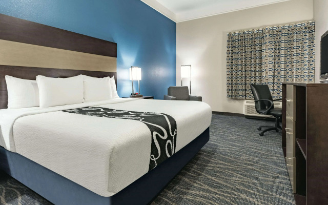 La Quinta Inn & Suites by Wyndham Phoenix I-10 West