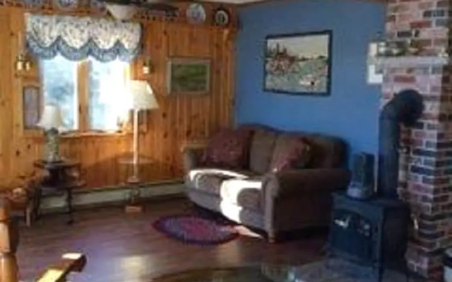 Pats Place - Two Bedroom Home