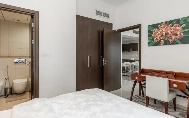 West Tower by Deluxe Holiday Homes
