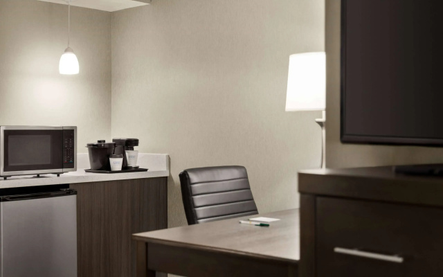 La Quinta Inn & Suites by Wyndham Newark - Elkton