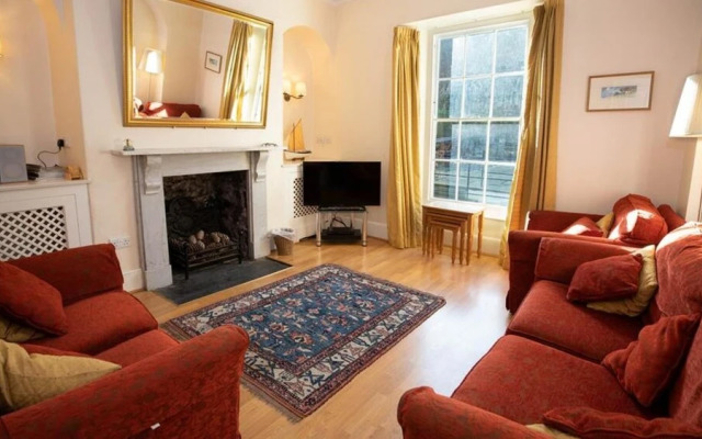 Frogmore Terrace 1