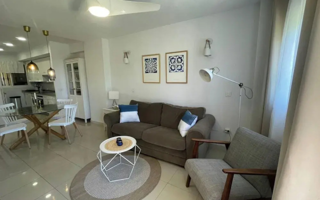 Townhouse - Sleeps 4 - Pool - Playground