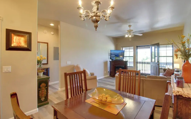 Overgaard Condo w/ Balcony, Near Hiking & Golfing