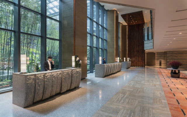 Hyatt Regency Shanghai, Wujiaochang
