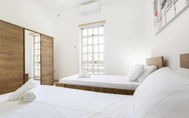 Sliema Lovely Flat