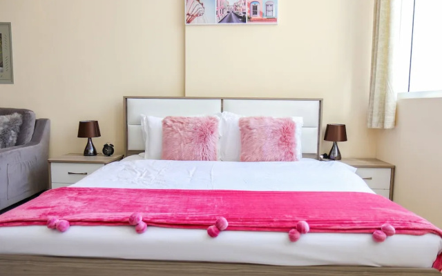 Studio Apartment in Silicon Gates 4