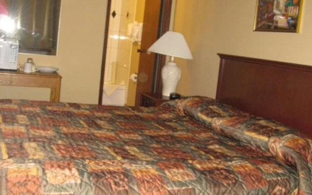 Twin Creeks Motel