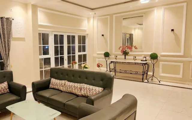 Green Forest Hotel