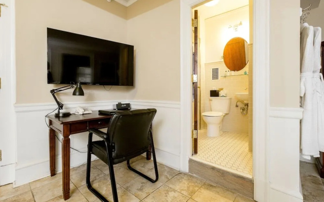 Hotel 340