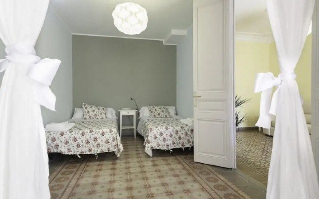 Rambla Paris Apartment