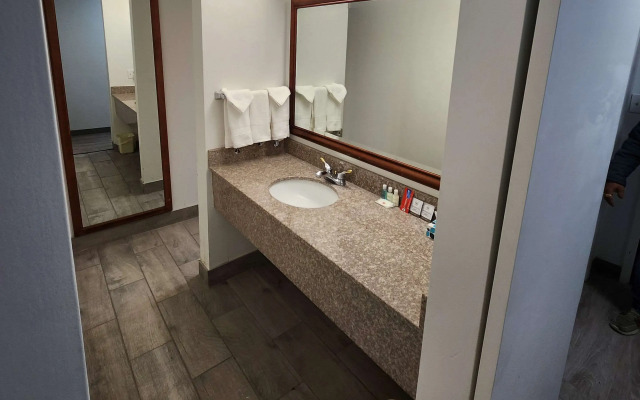 Clarion Inn Idaho Falls Riverfront