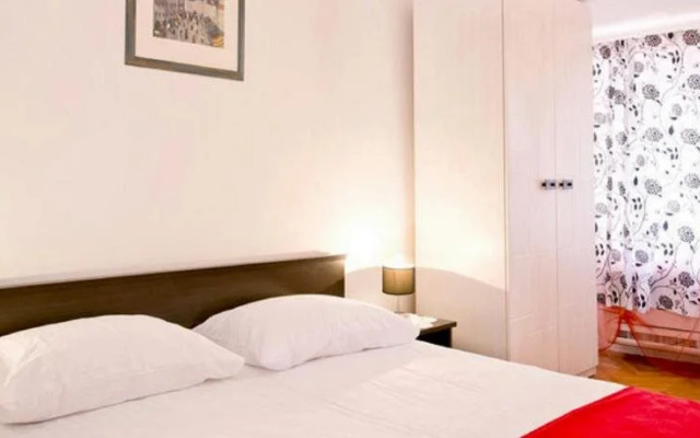 Old Town Economy Apartments
