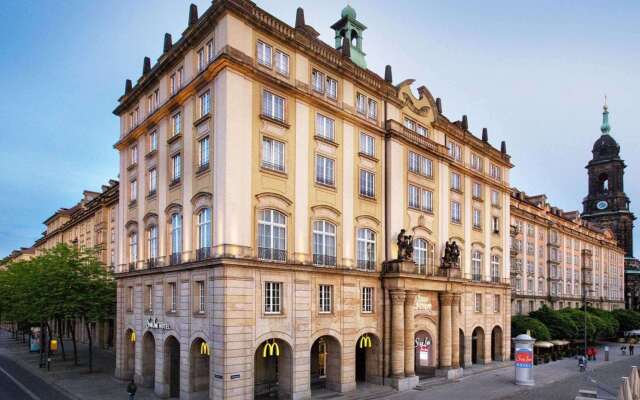 Star Inn Hotel Premium Dresden im Haus Altmarkt, by Quality вид на фасад