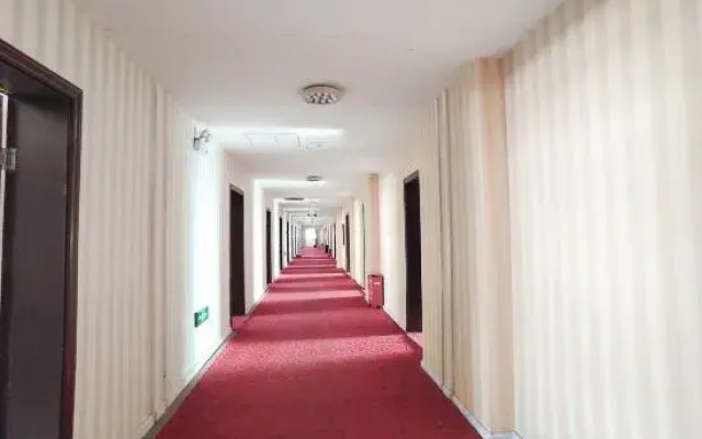 OYO Korla JinZhuan Hotel (951 Hospital)