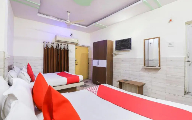 Hotel Sher - E - Punjab by OYO Rooms